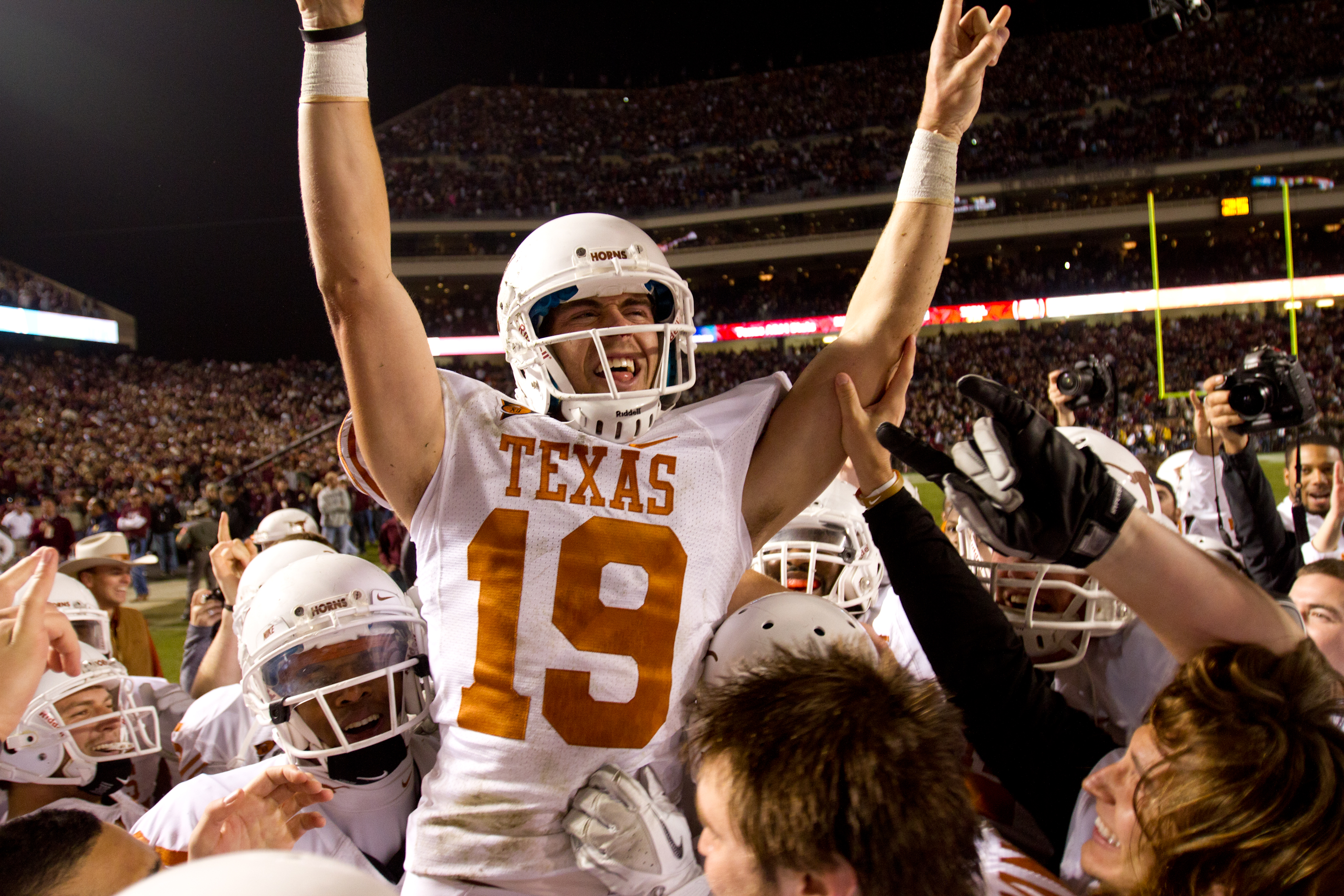 Justin Tucker, former Texas Longhorns kicker, strikes 4-year, $24