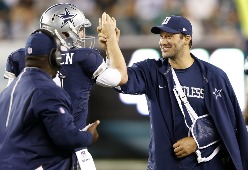 Former Cowboy Daryl 'Moose' Johnston: Playing without starting QB