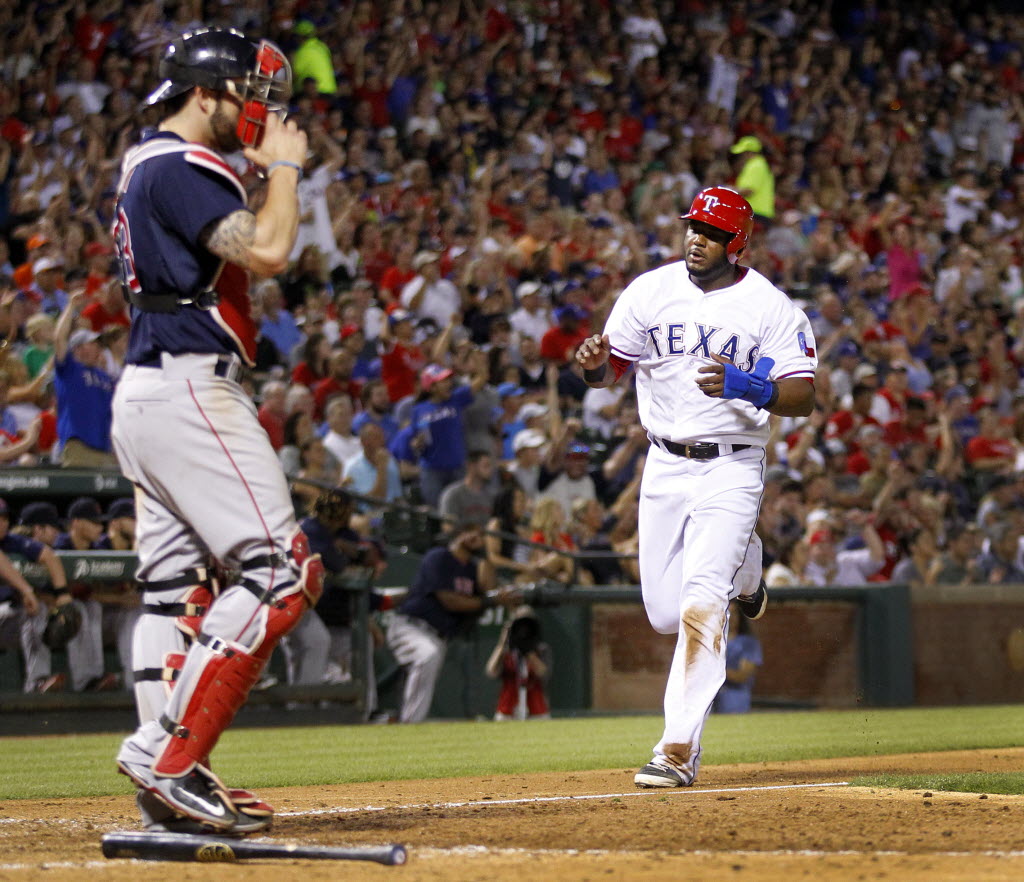 Hanser Alberto Grabs Spotlight With Hit That Gives Rangers a Commanding  Lead - The New York Times