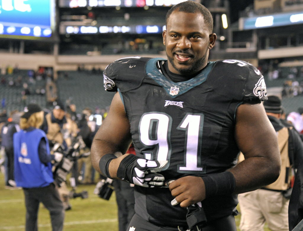 Fletcher Cox signs six-year extension with Eagles