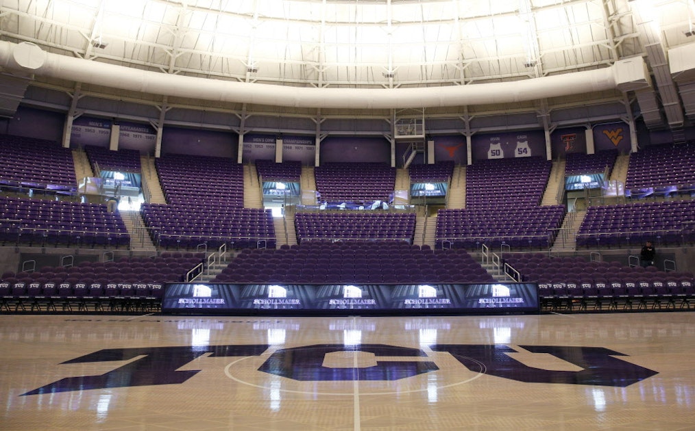 College Sports: Men's basketball: TCU opens revamped area with 80-69