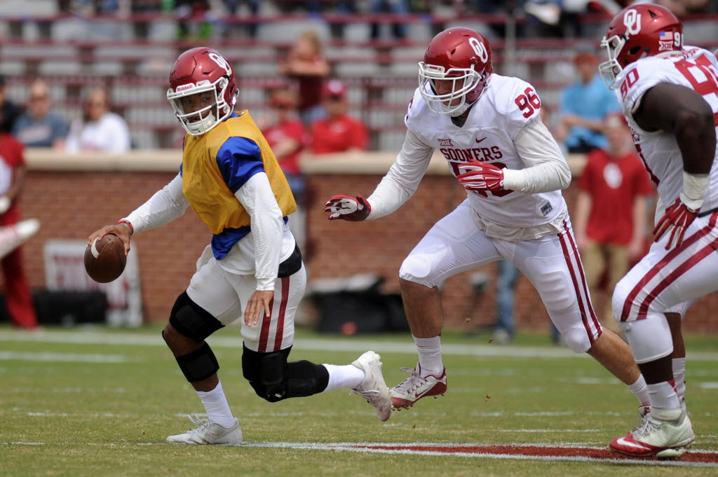 Kyler Murray Oklahoma Sooners Unsigned Running Photograph