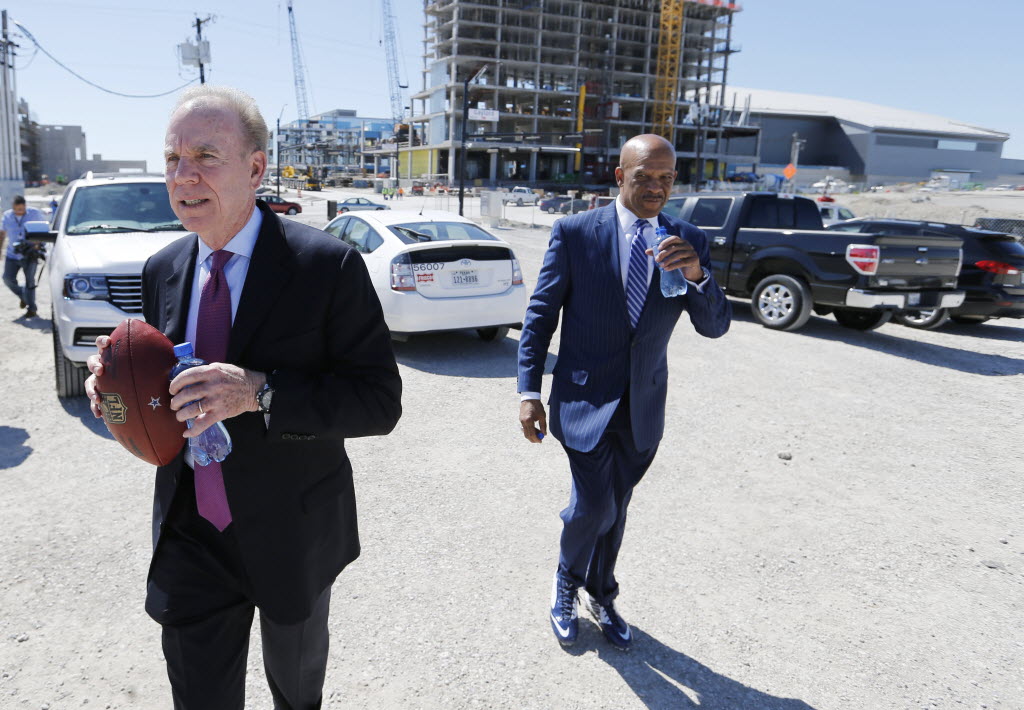 Pro Football Hall of Fame - Class of 2021 enshrinee Drew Pearson will have  Gold Jacket and former Dallas Cowboys teammate Roger Staubach serve as his  presenter at the #PFHOF21 Enshrinement.