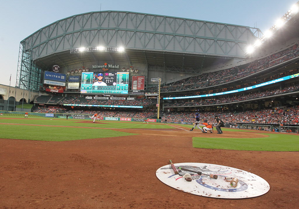 Retractable-roof ballpark puts Canadian firm at bat - The Globe