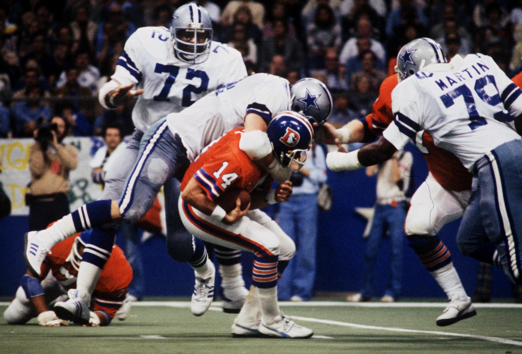 52 Michael Irvin Super Bowl Xxvii Photos & High Res Pictures - Getty Images