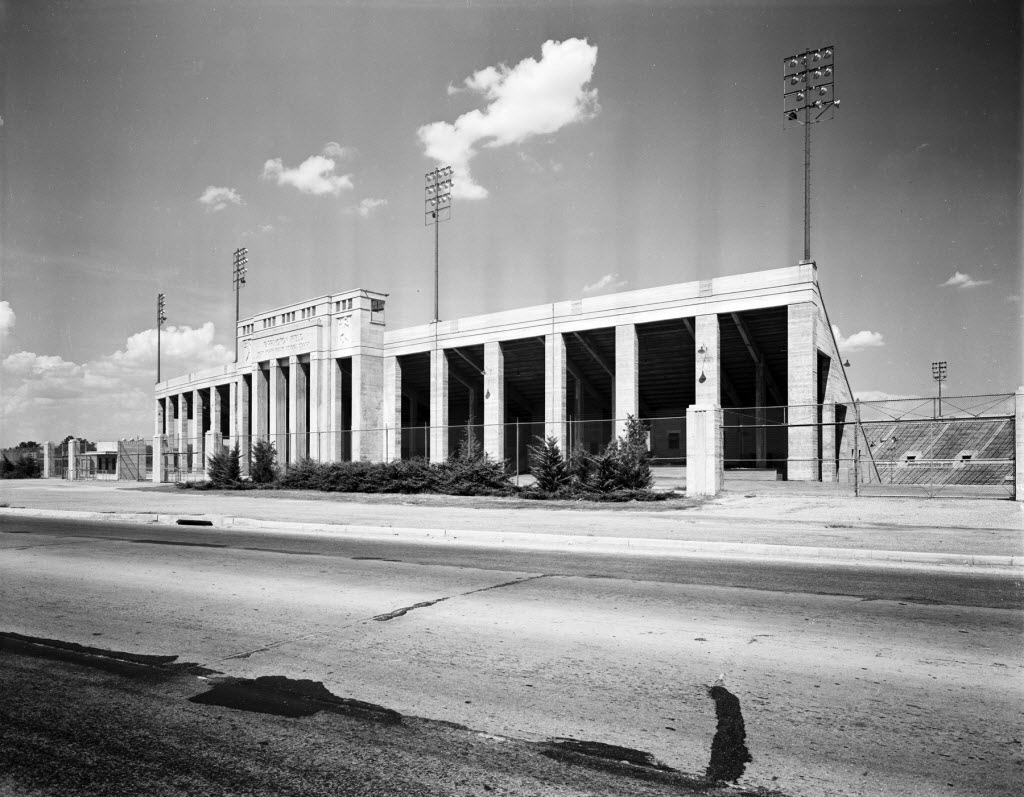 The Ford Center at The Star Gives Cowboys Room to Grow - Football Stadium  Digest