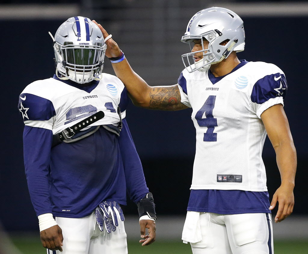 Can tell Ezekiel Elliott misses football! He was live streaming games with  his helmet on earlier : r/cowboys