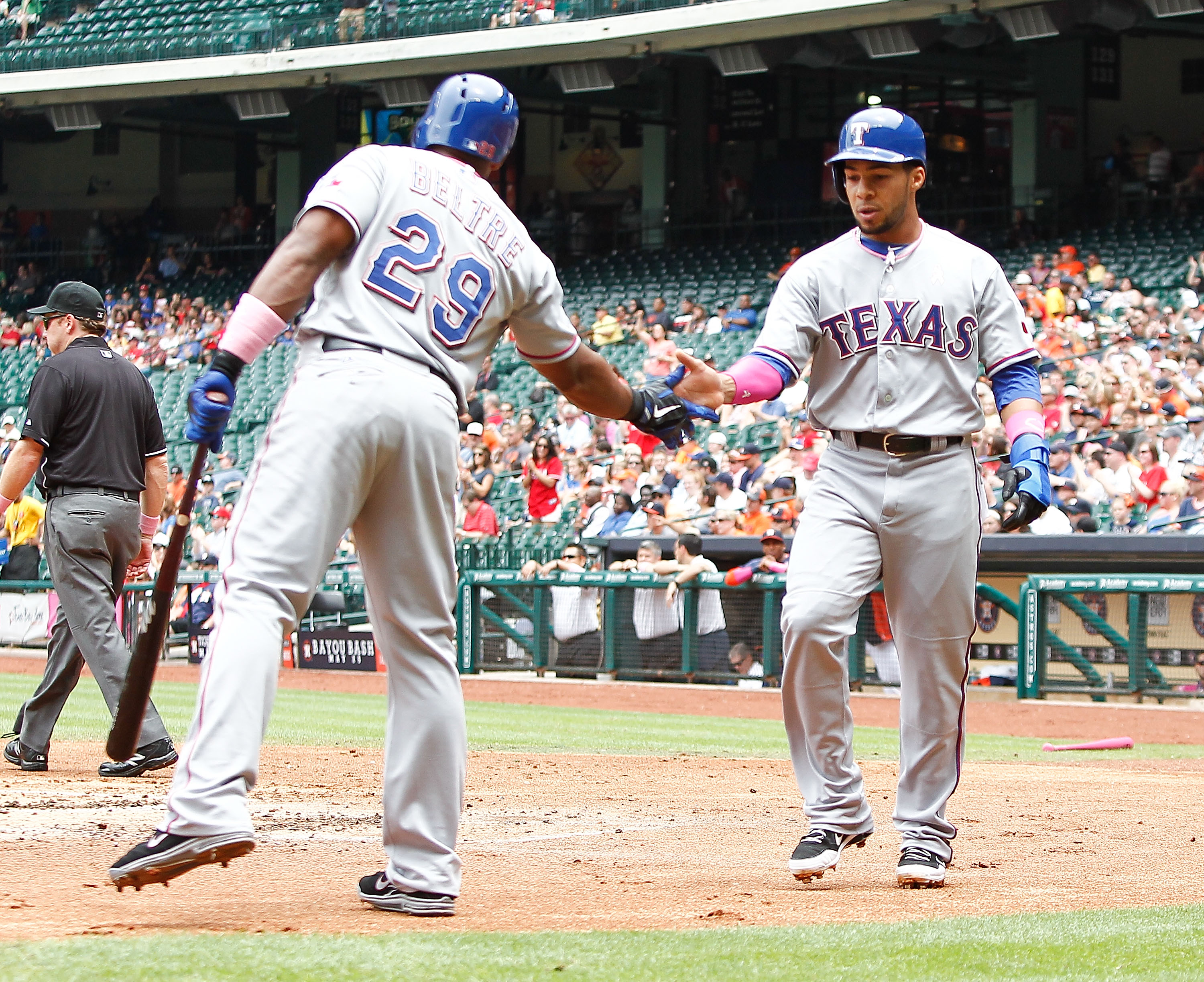 Leury Garcia, Leonys Martin give Rangers surprising spark in Mother's Day  rout of Astros
