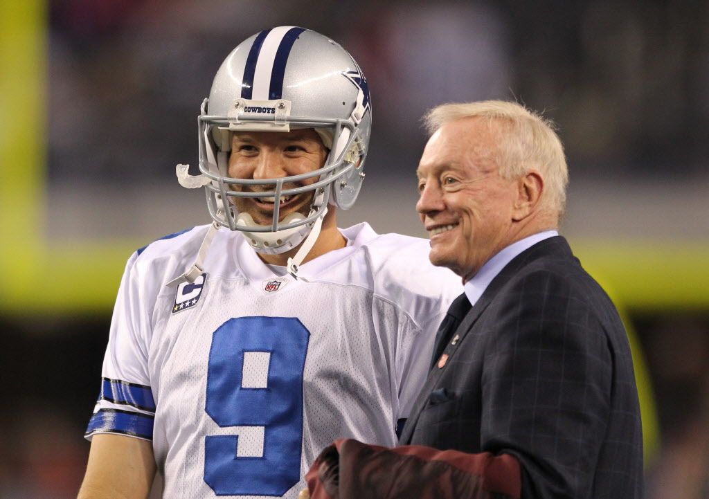 Tony Romo Breathes Life Into the Cowboys 