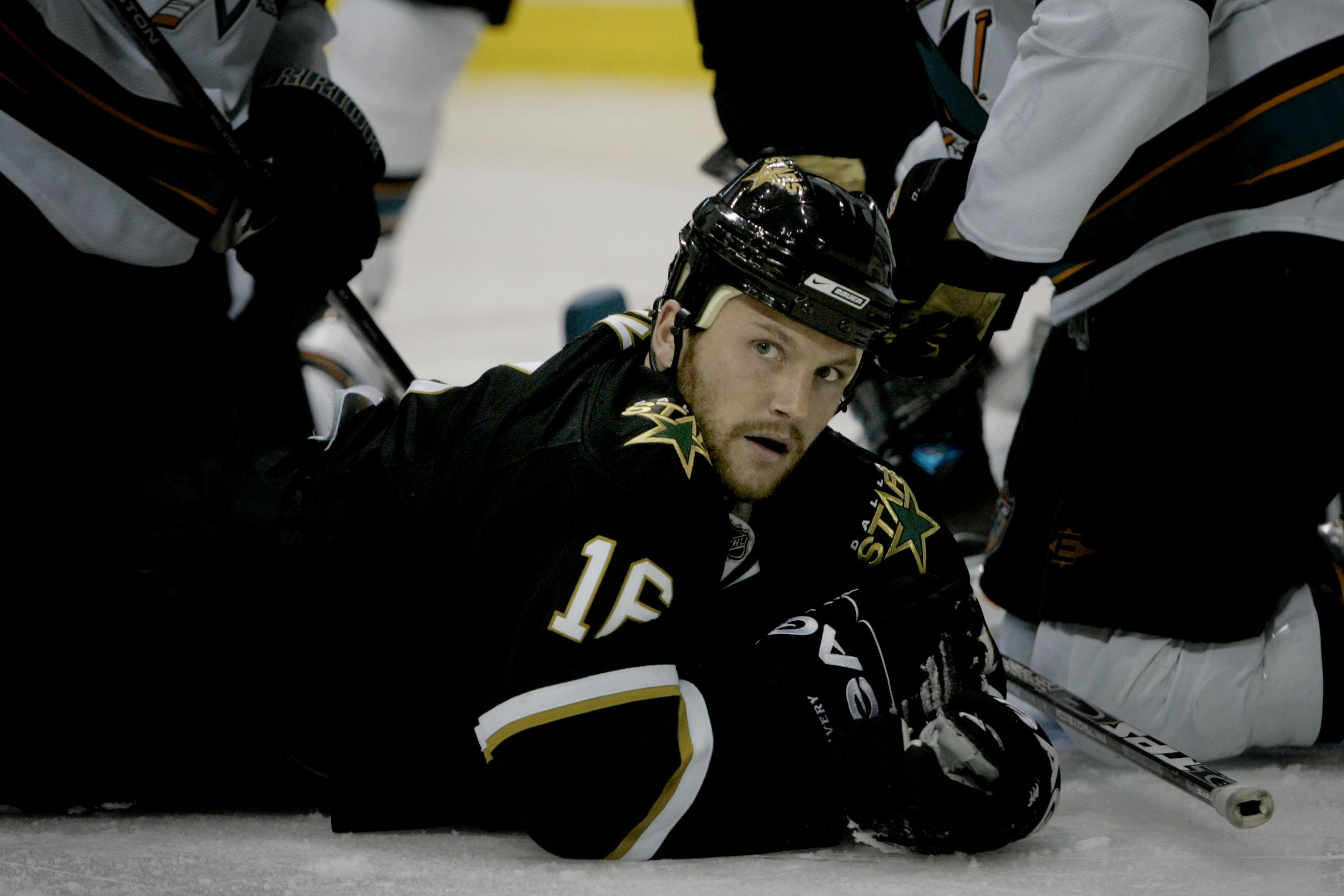 271 Dallas Stars Sean Avery Photos & High Res Pictures - Getty Images