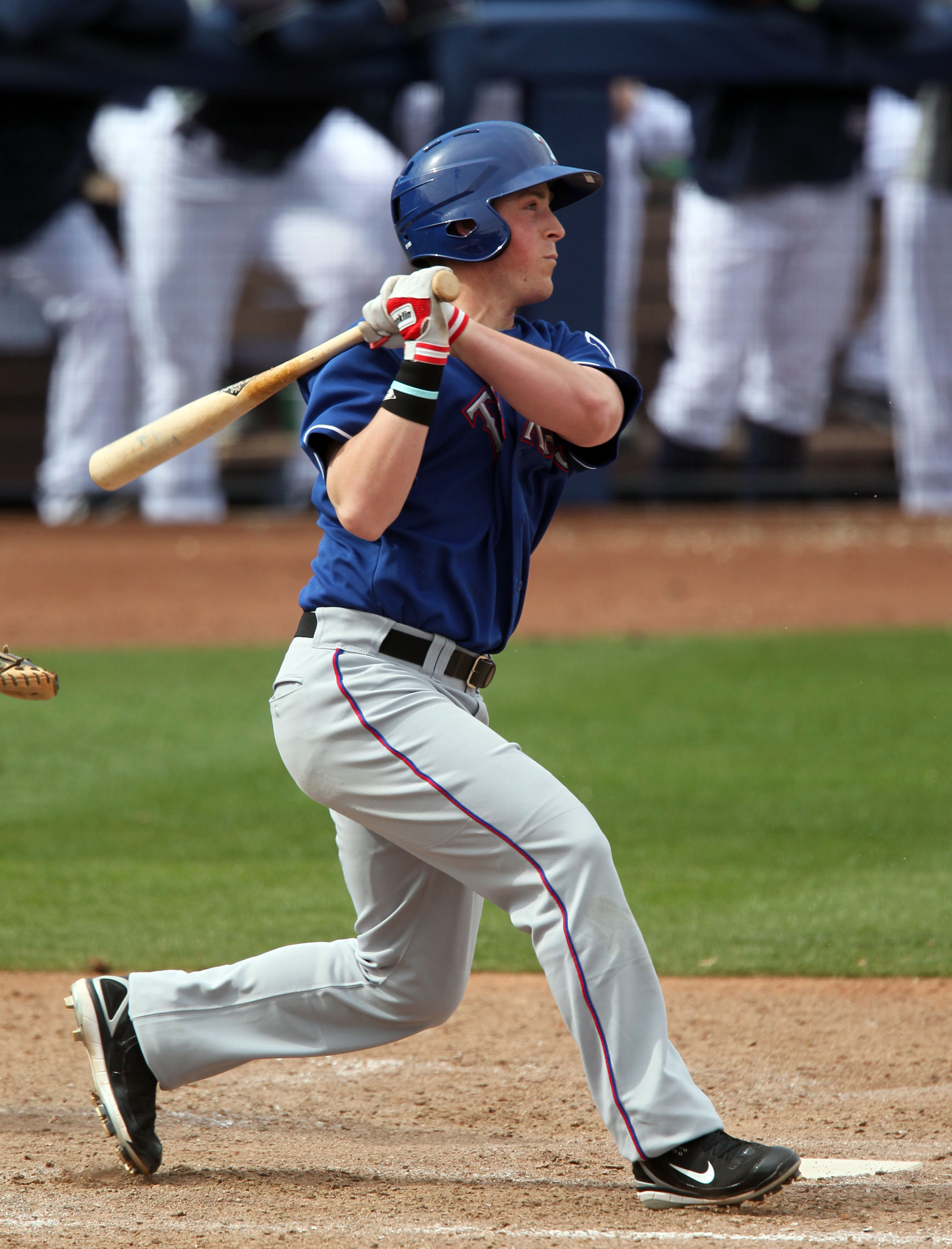 Mitch Moreland injury: Rangers 1B scheduled for MRI on hamstring