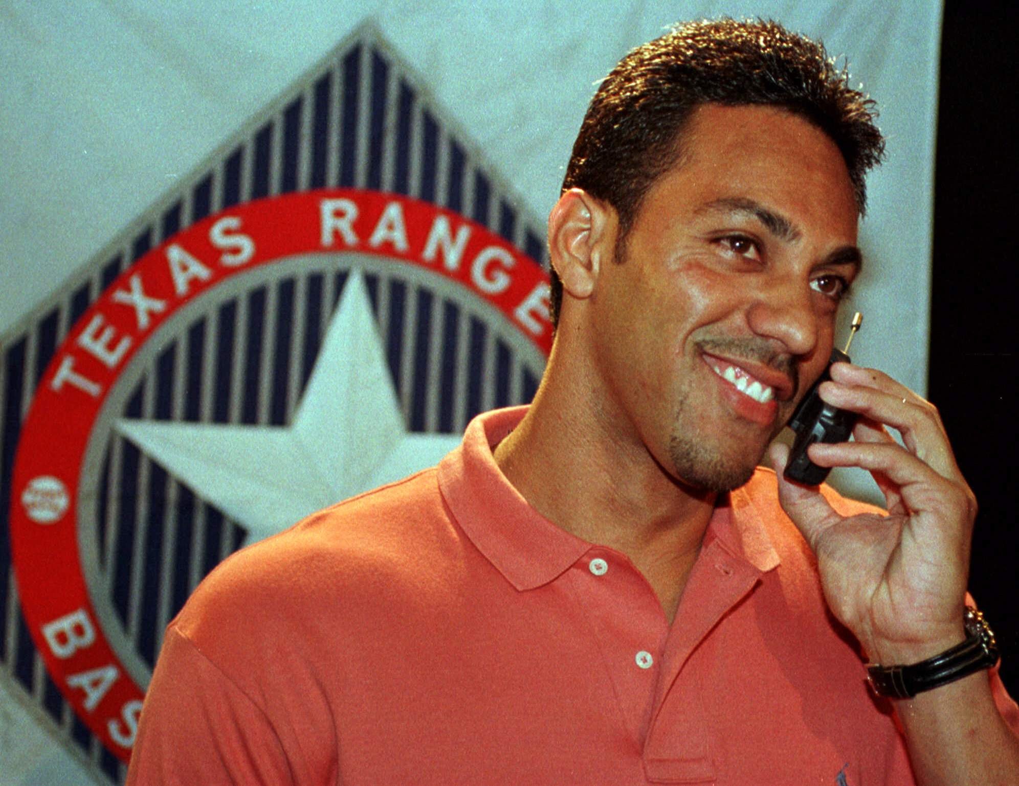 Rangers History Today: Juan Gonzalez Signs With Texas - Sports