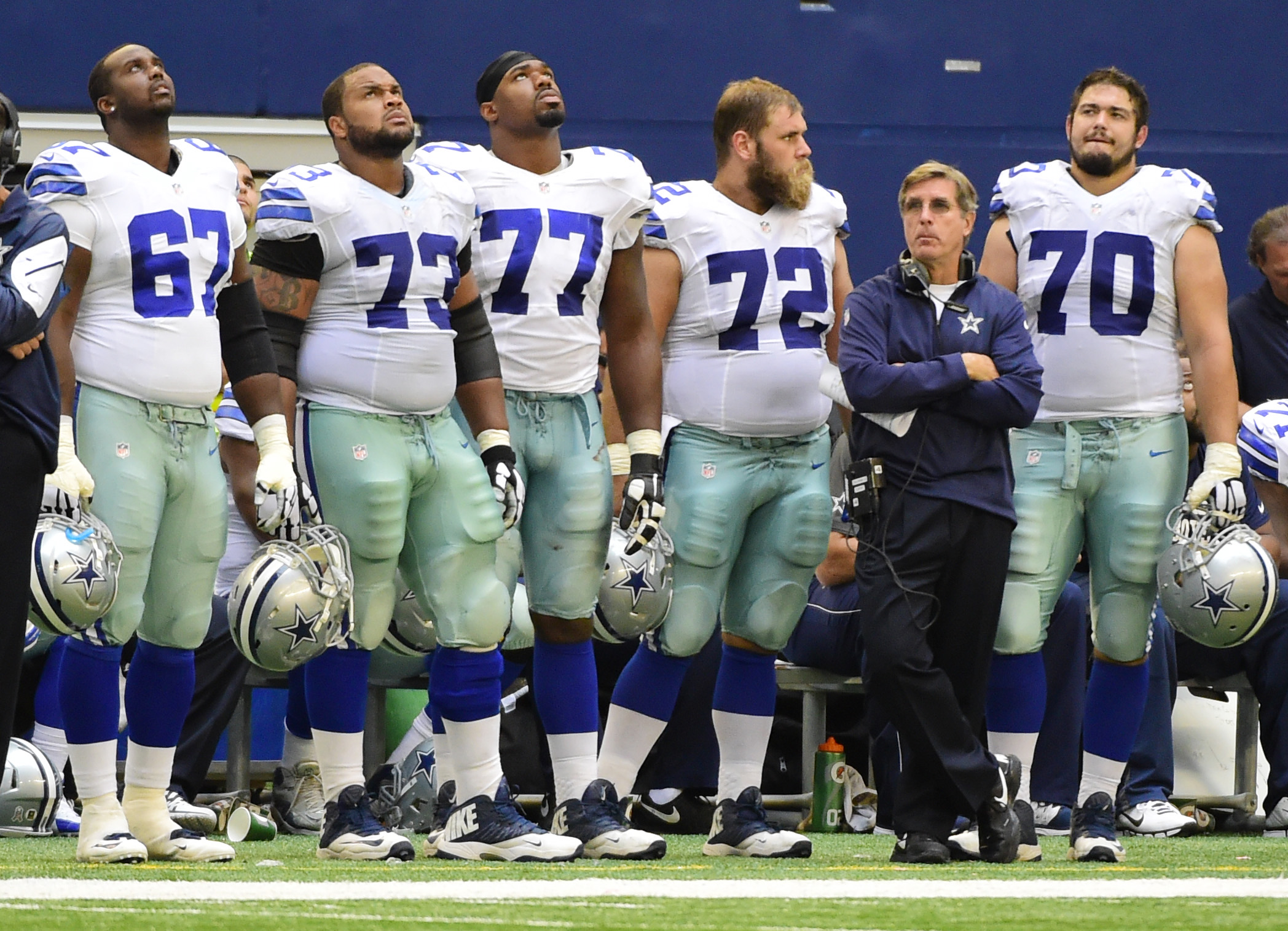 Washington Redskins offensive line coach, Bill Callahan, front