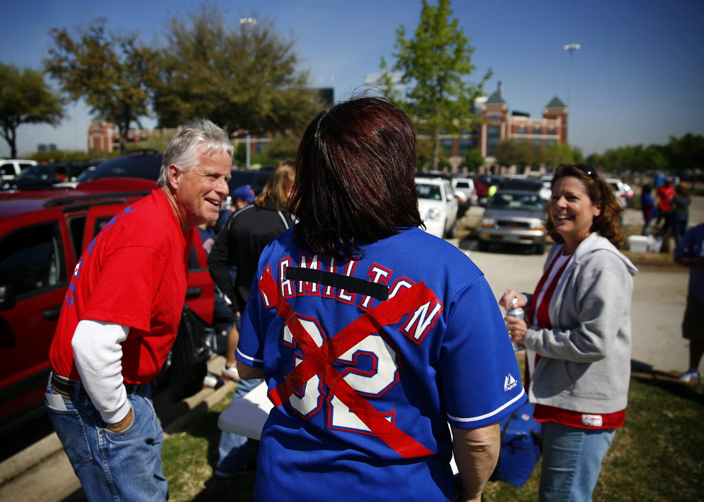 Did Rangers fans go too far with 'ugly' treatment, including 'Go home,  Hamilton, you're drunk' sign?