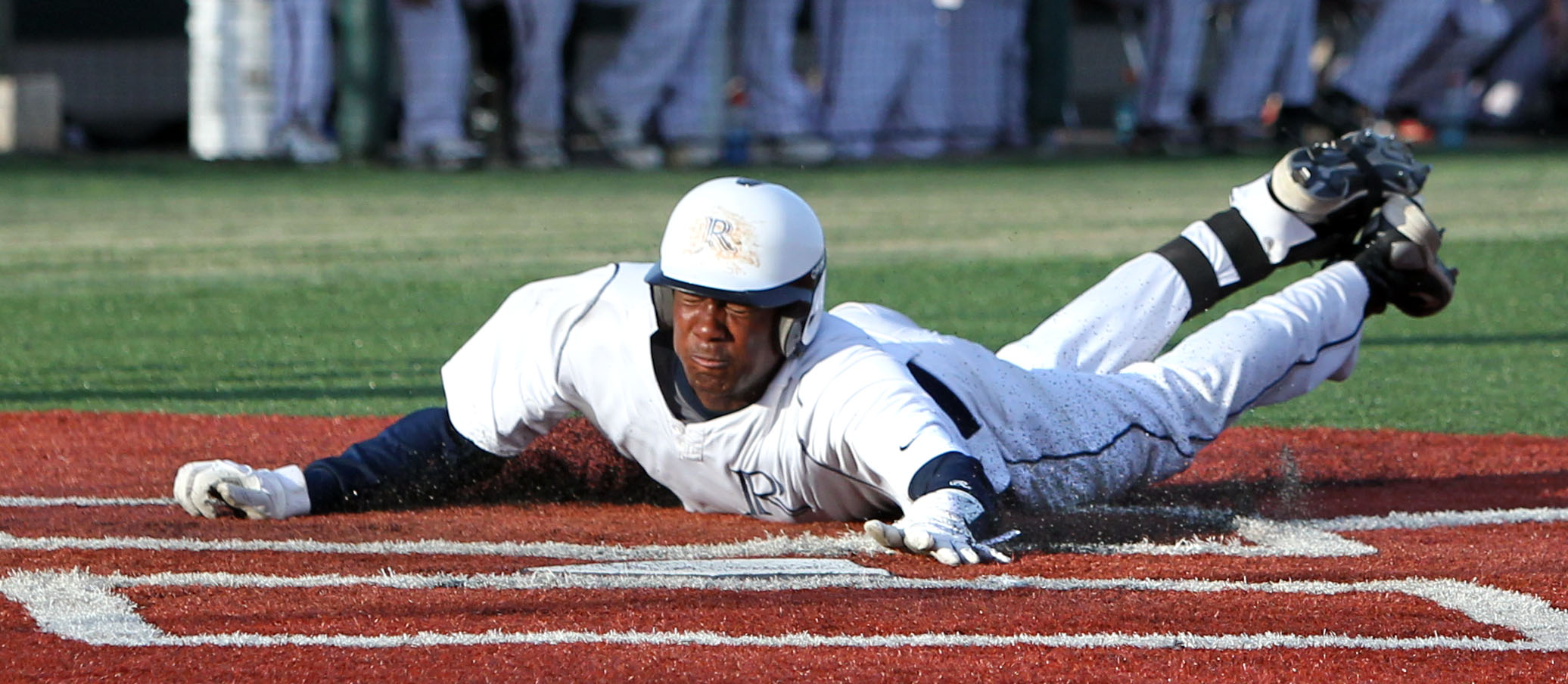 Why MLB star Josh Bell, a Jesuit alum, prays during the National