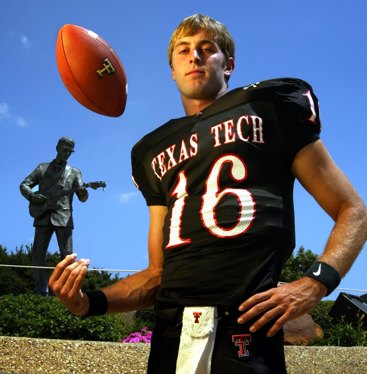 Kliff Kingsbury during his playing career in Texas Tech Red Raiders