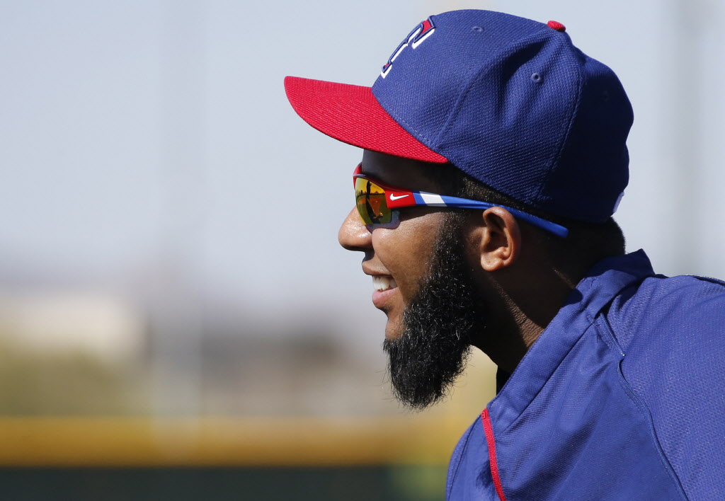 Mike Napoli says Elvis Andrus should shave off 'embarrassing