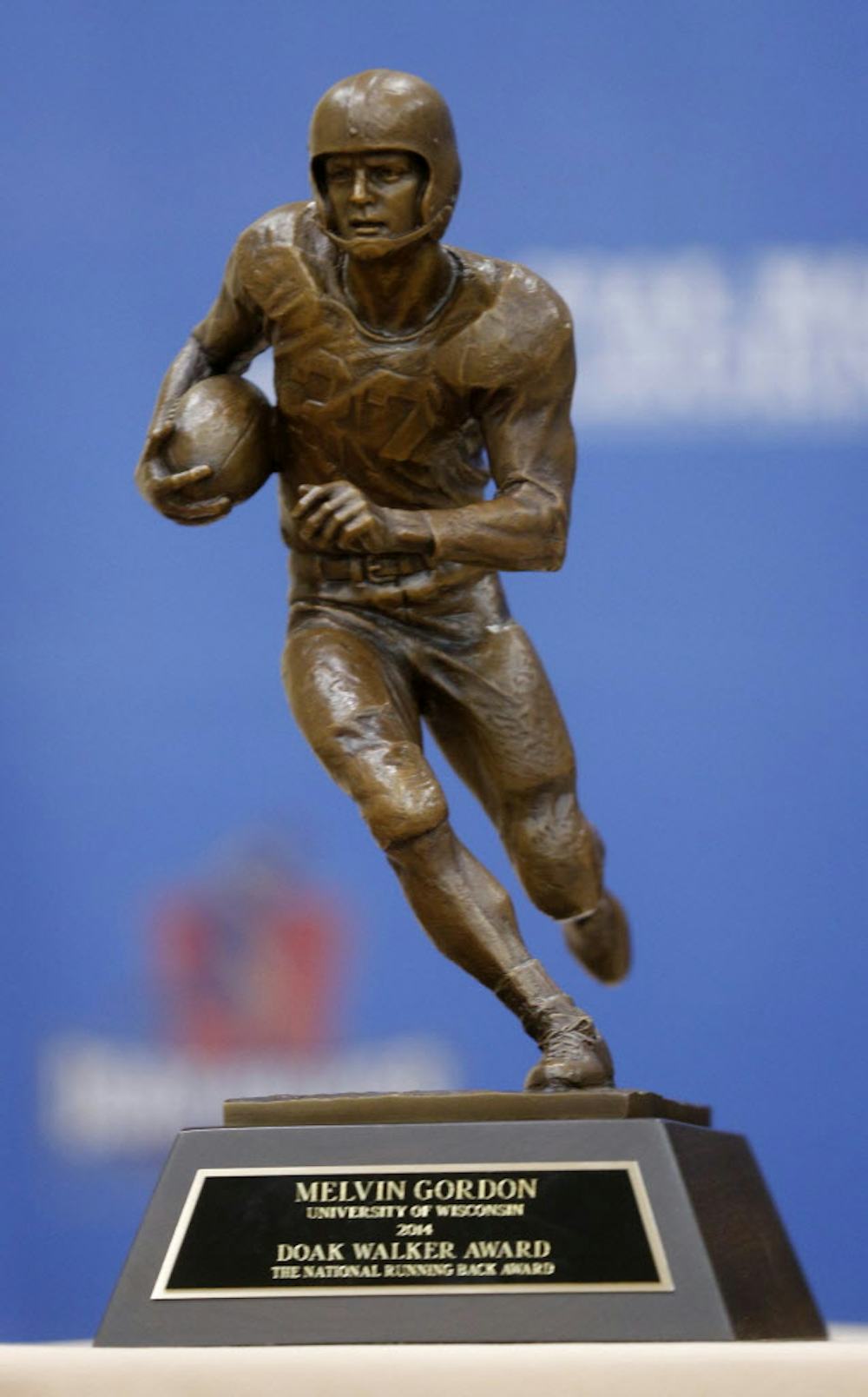 College Sports Photos Bo Jackson presents Melvin Gordon Doak Walker