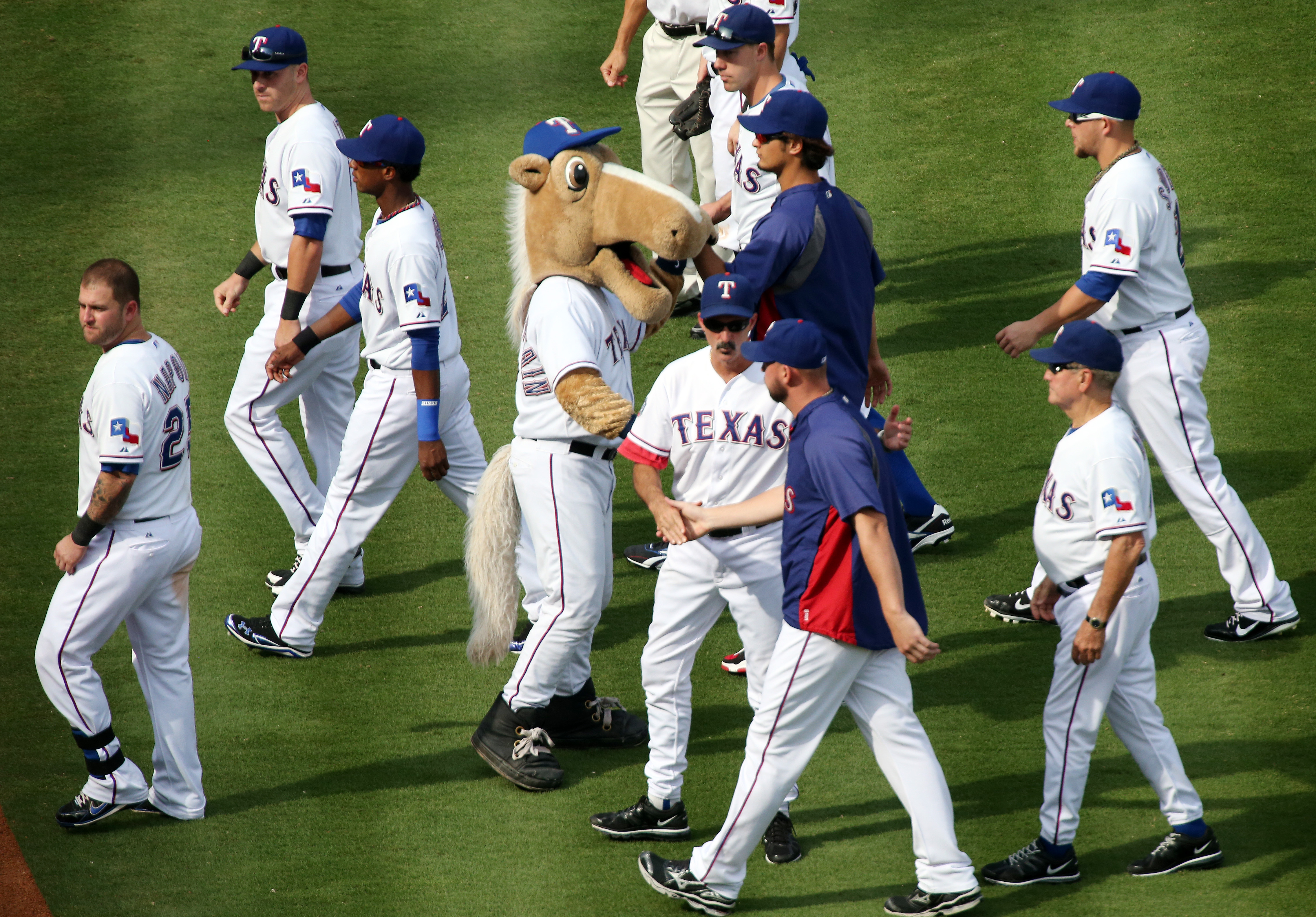 Texas Rangers legend and front office executive Ian Kinsler believes the  team can be a contender: The Rangers have just as good a chance as anybody