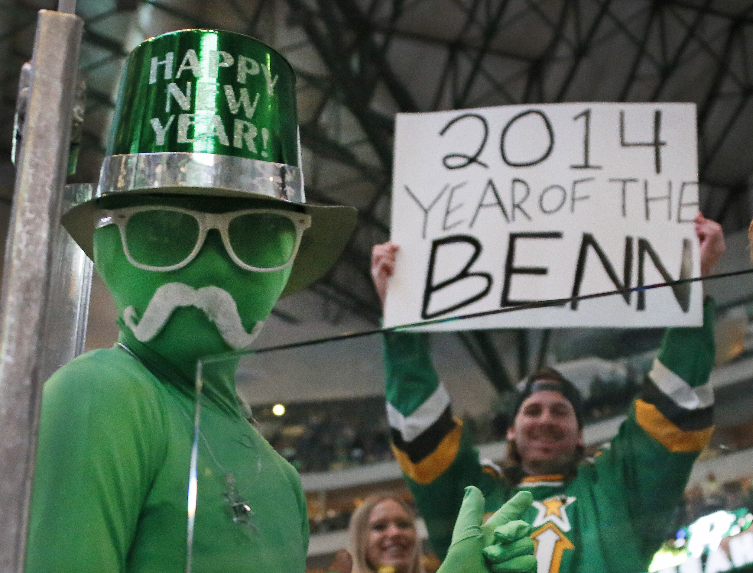 Dallas Stars Photos Crazy fan outfits; bonecrushing hits; Stars end