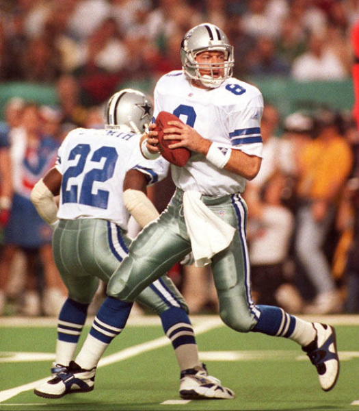 Former Cowboys QB Aikman visits Corpus Christi to promote new beverage