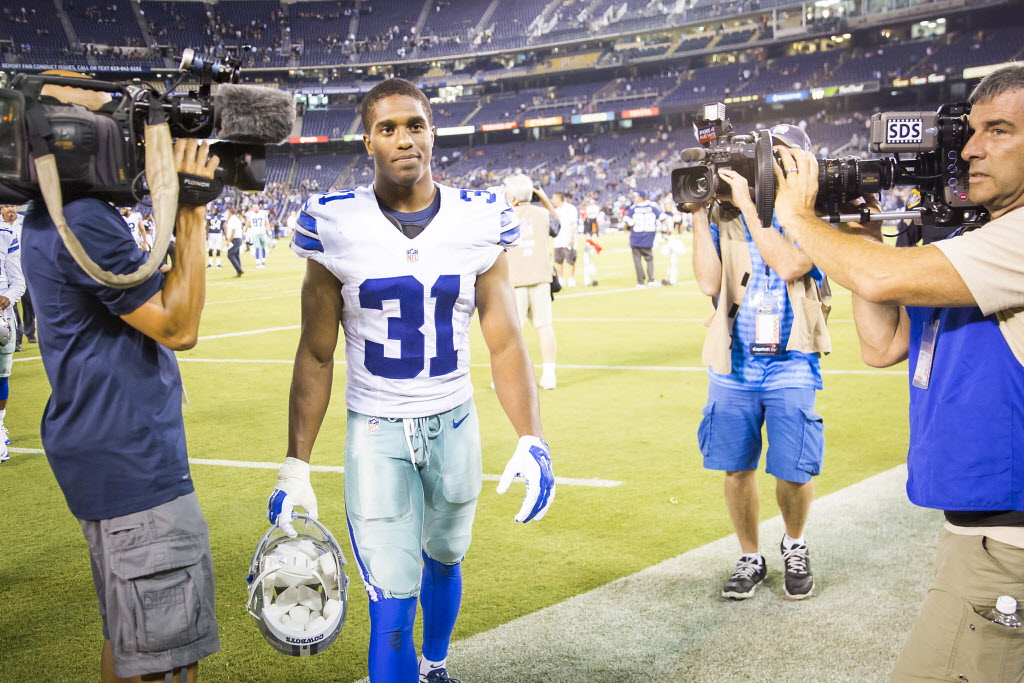 pro line mens dallas cowboys byron jones big \u0026amp; tall team color jersey  