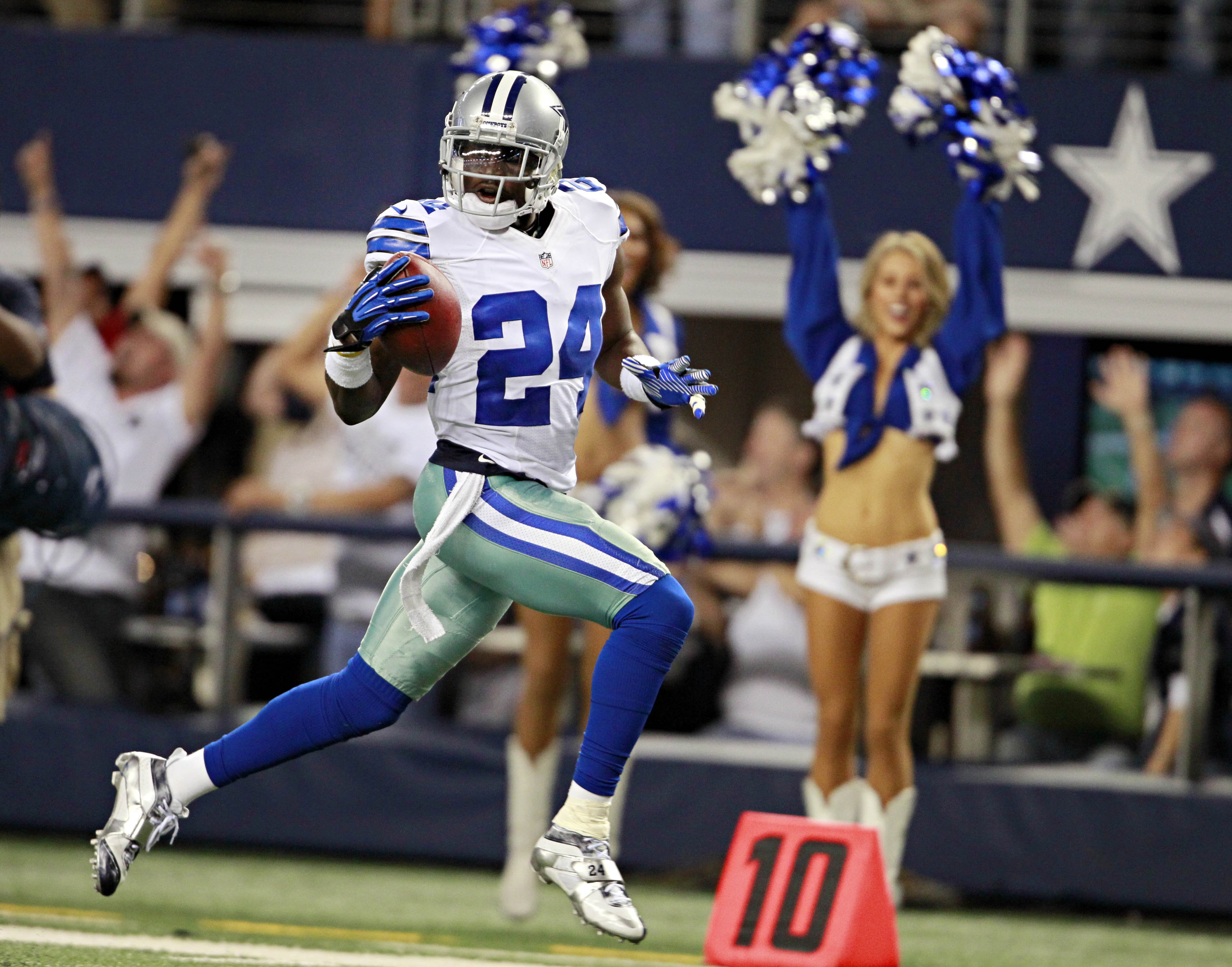 Cowboys vs. Eagles 2012: Morris Claiborne makes biggest play of