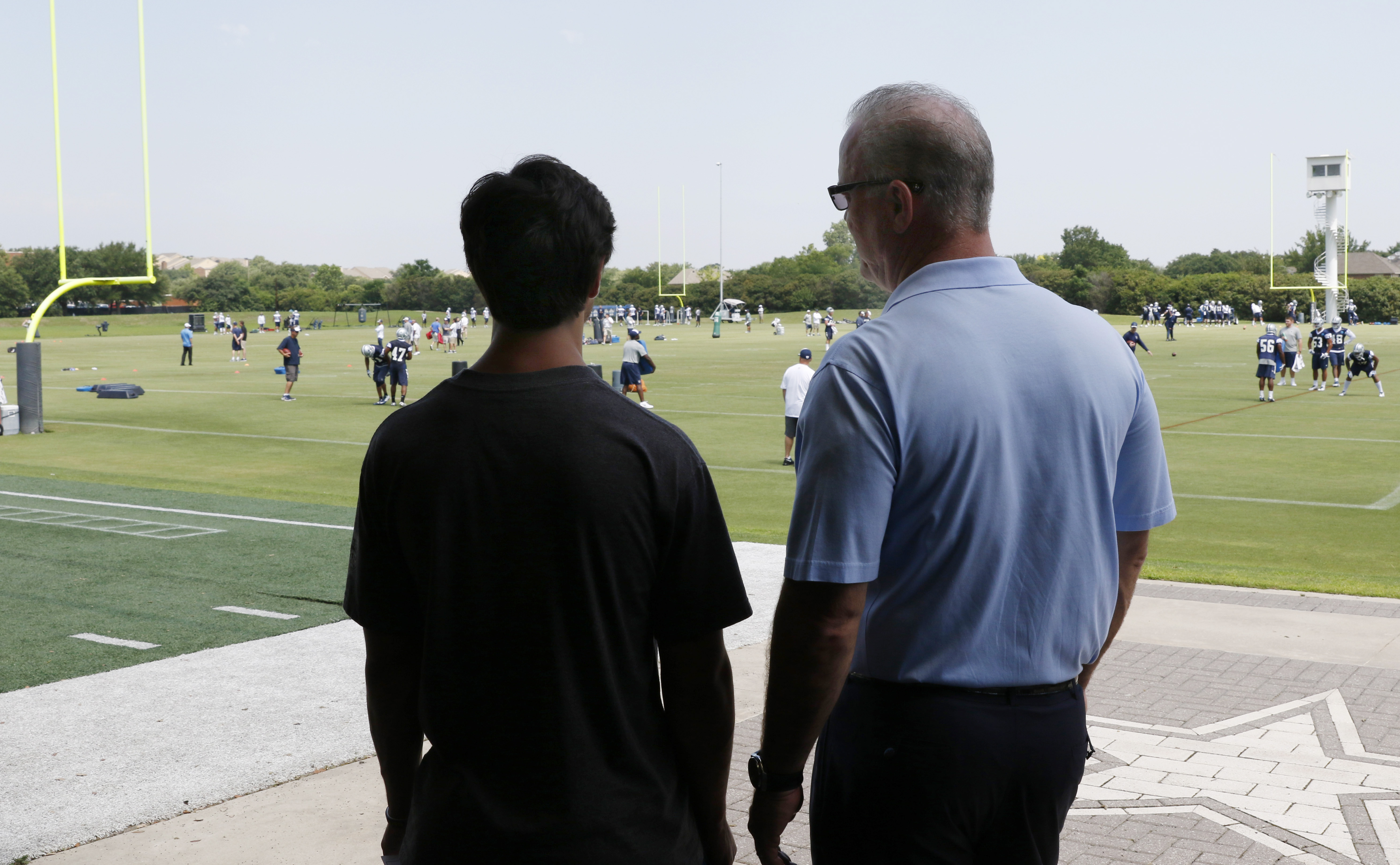 Dallas Cowboys: Behind The Scenes: A Day In The Life Of Cowboys VP ...