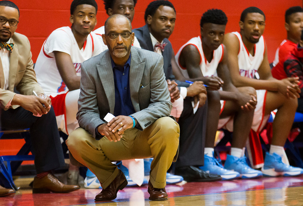 Led by prideful coaches, Dallas-based boys basketball teams are 'putting on  for the city'