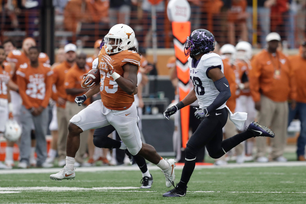 The Latest Texas Longhorns NCAA Football News | SportSpyder