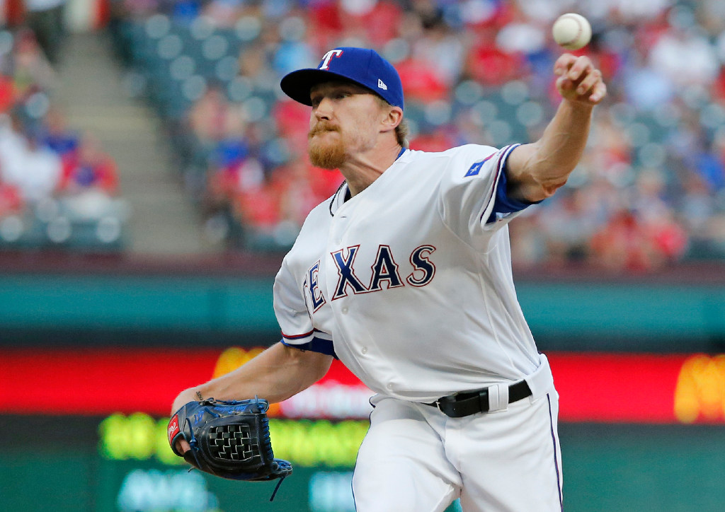 Jake Diekman Welcomes Young Fan with Ulcerative Colitis (2022) 