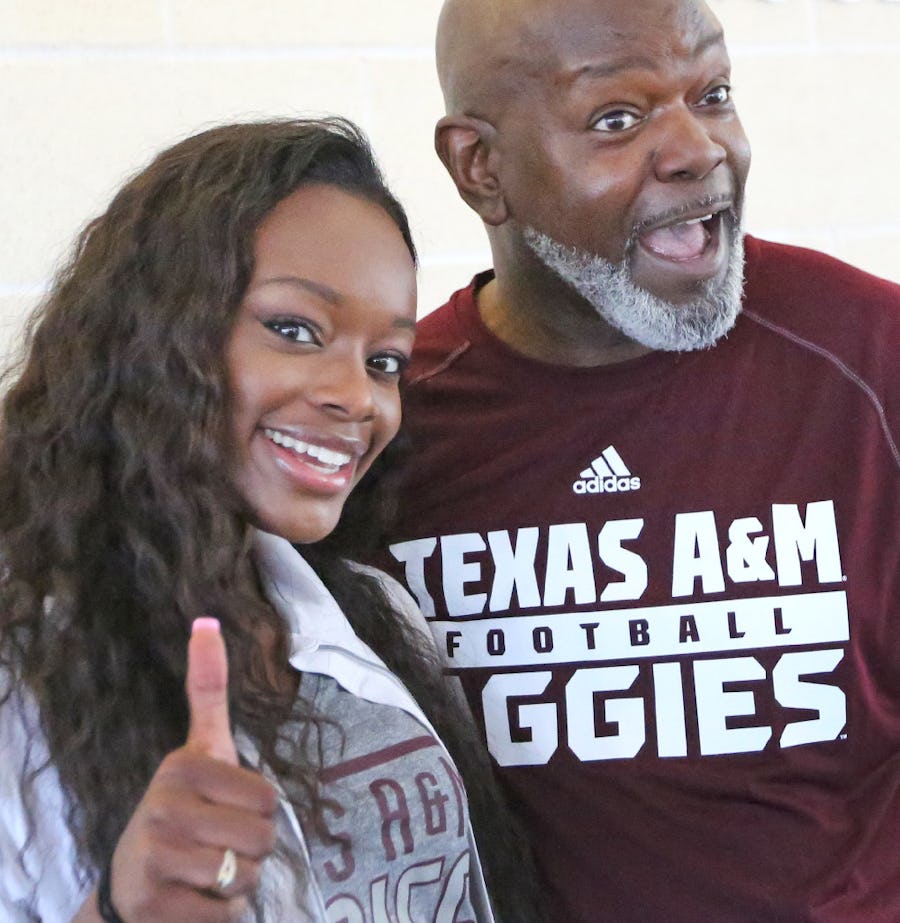 Emmitt Smith is proud dad as daughter Rheagen, a star soccer player at