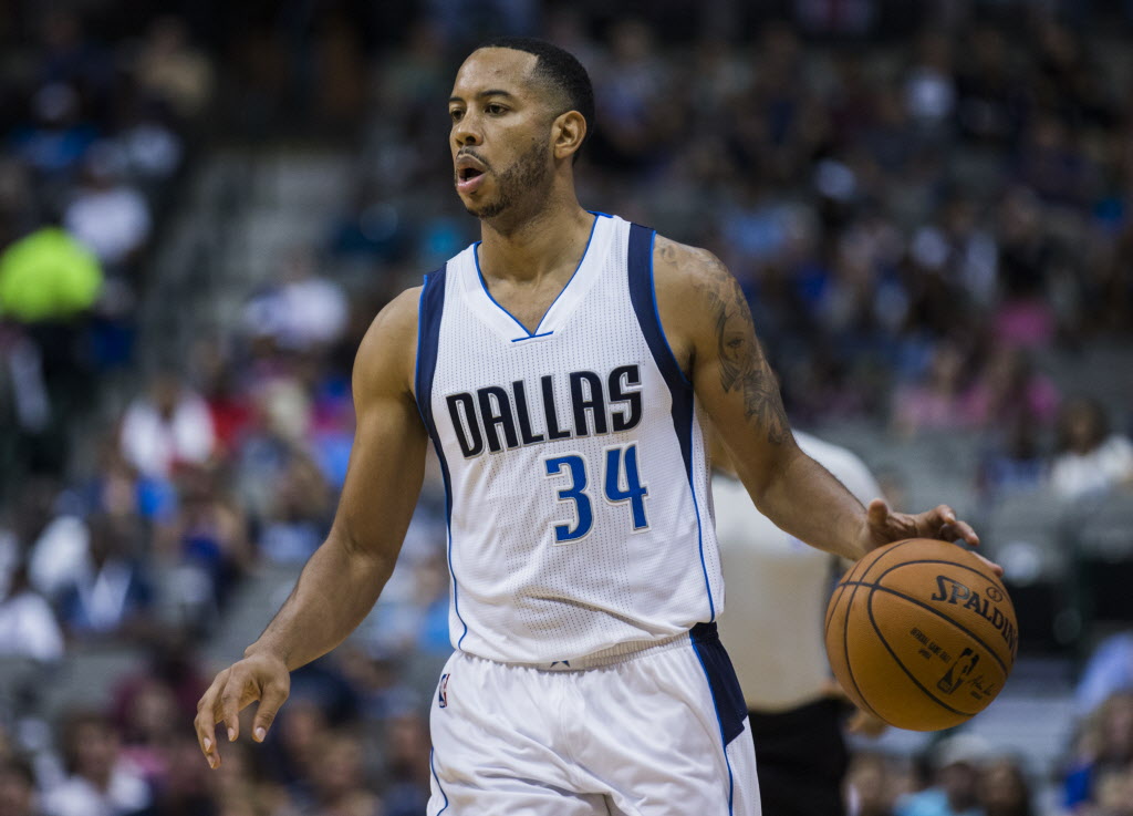 Success of Dallas Mavs brings renewed passion to summer camps; legend Devin  Harris surprises youth