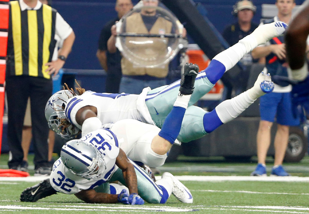 November 05, 2018:.Dallas Cowboys linebacker Jaylon Smith (54).during an  NFL football game between the Tennessee Titans and Dallas Cowboys at AT&T  Stadium in Arlington, Texas. Manny Flores/CSM Stock Photo - Alamy