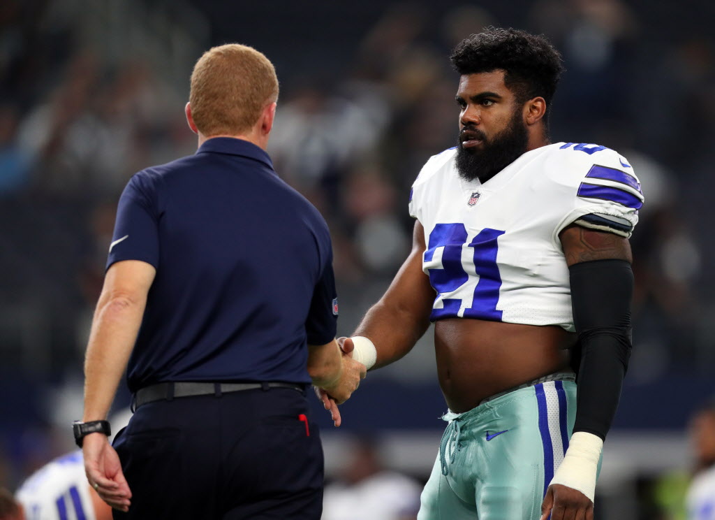 Ezekiel Elliott, other Cowboys conduct football camp in Mexico