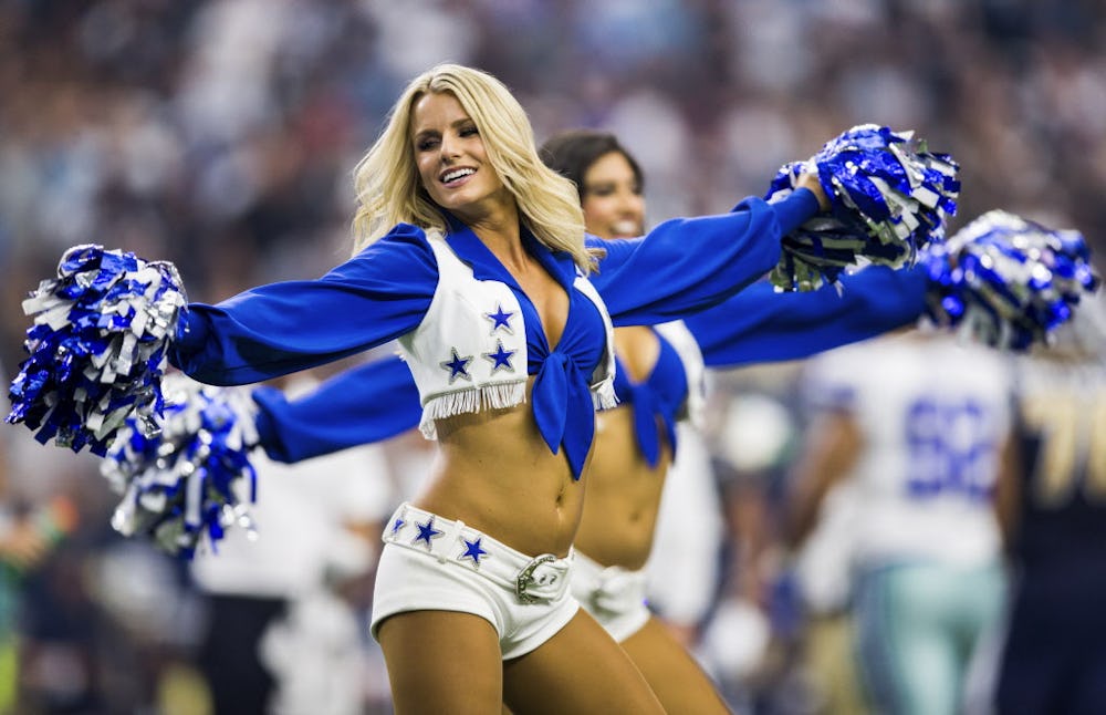 1506900227-CowboysRams_AL47_59111096_841