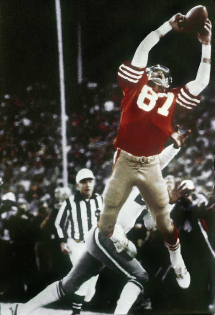 Joe Montana trolls while introducing Dwight Clark at half: 'He's