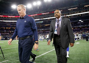 Dallas Cowboys head coach Jason Garrett exits the field after losing to the Philadelphia Eagles 37-9 at AT&T Stadium in Arlington, Texas on Sunday, November 19, 2017. (Vernon Bryant/The Dallas Morning News)