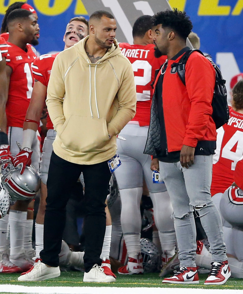 LOOK: Dallas Cowboys QB Dak Prescott Rocks Ezekiel Elliott's Ohio State  Buckeyes Jersey on Game Day - Sports Illustrated Ohio State Buckeyes News,  Analysis and More