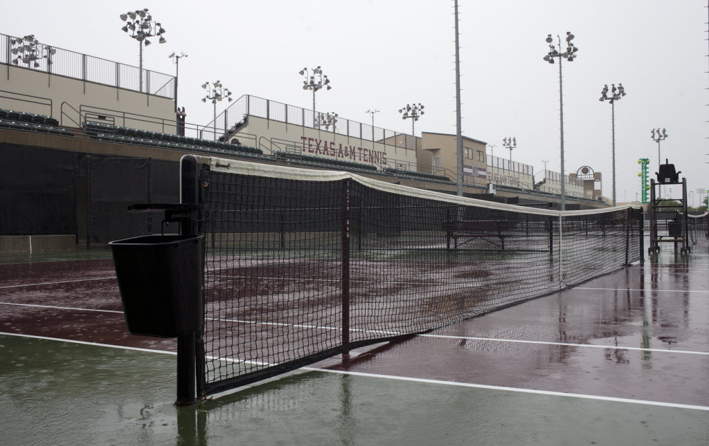 Report: Texas A&M tennis player appears to spit on hand before giving handshake to opponent after losing match