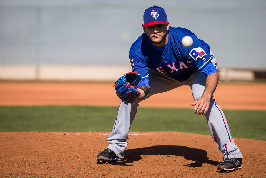 Rangers pitcher Martin Perez draws rebuke from PETA for eating bull