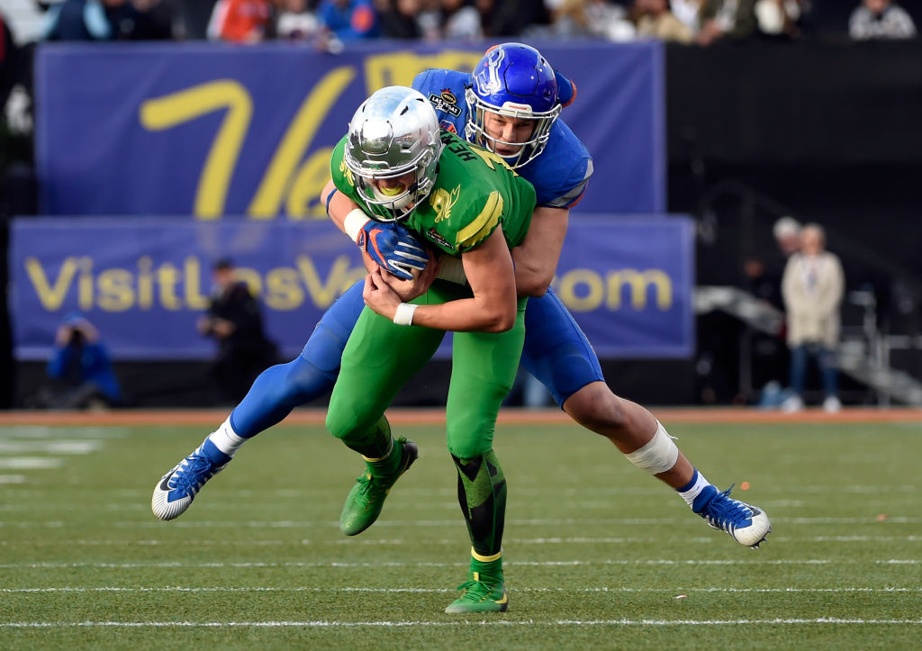 Las Vegas, NV, USA. 16th Dec, 2017. Boise State linebacker (38