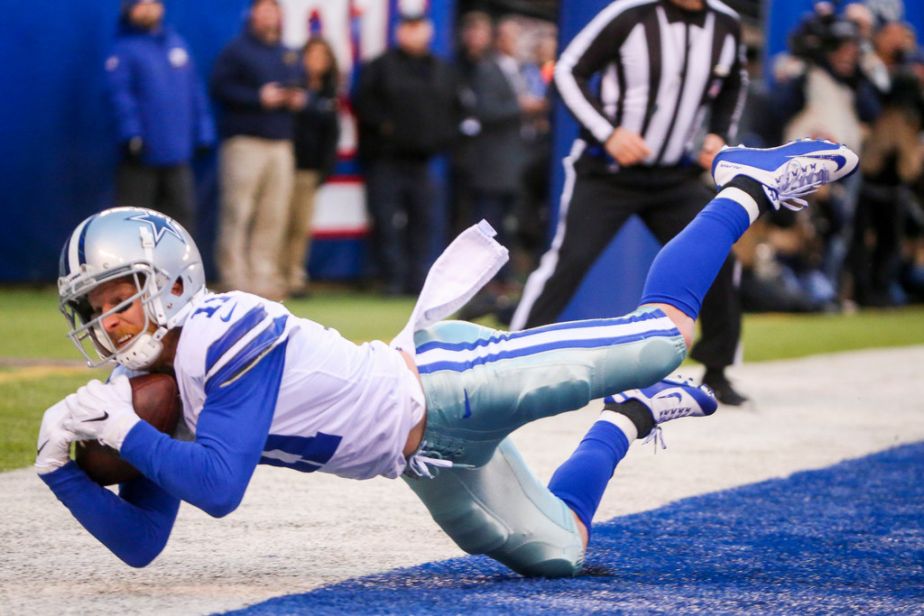 Cole Beasley demands former teammate Dak Prescott's jersey after  Thanksgiving game 