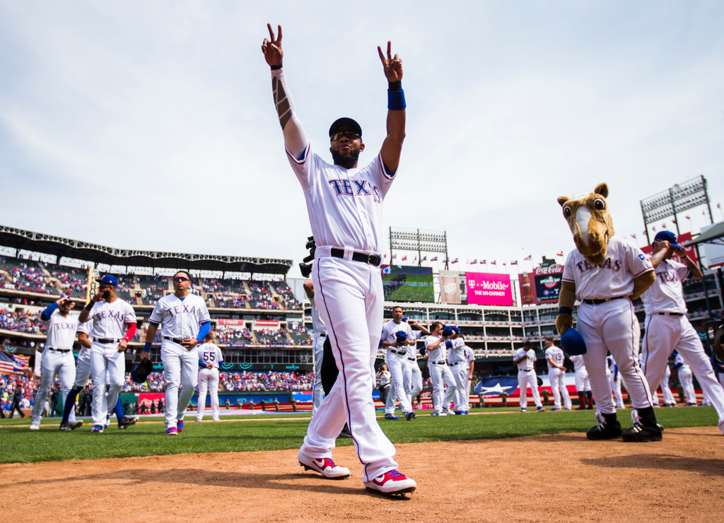 Texas Rangers Watch Wildpitch walkoff gives Rangers openingseries