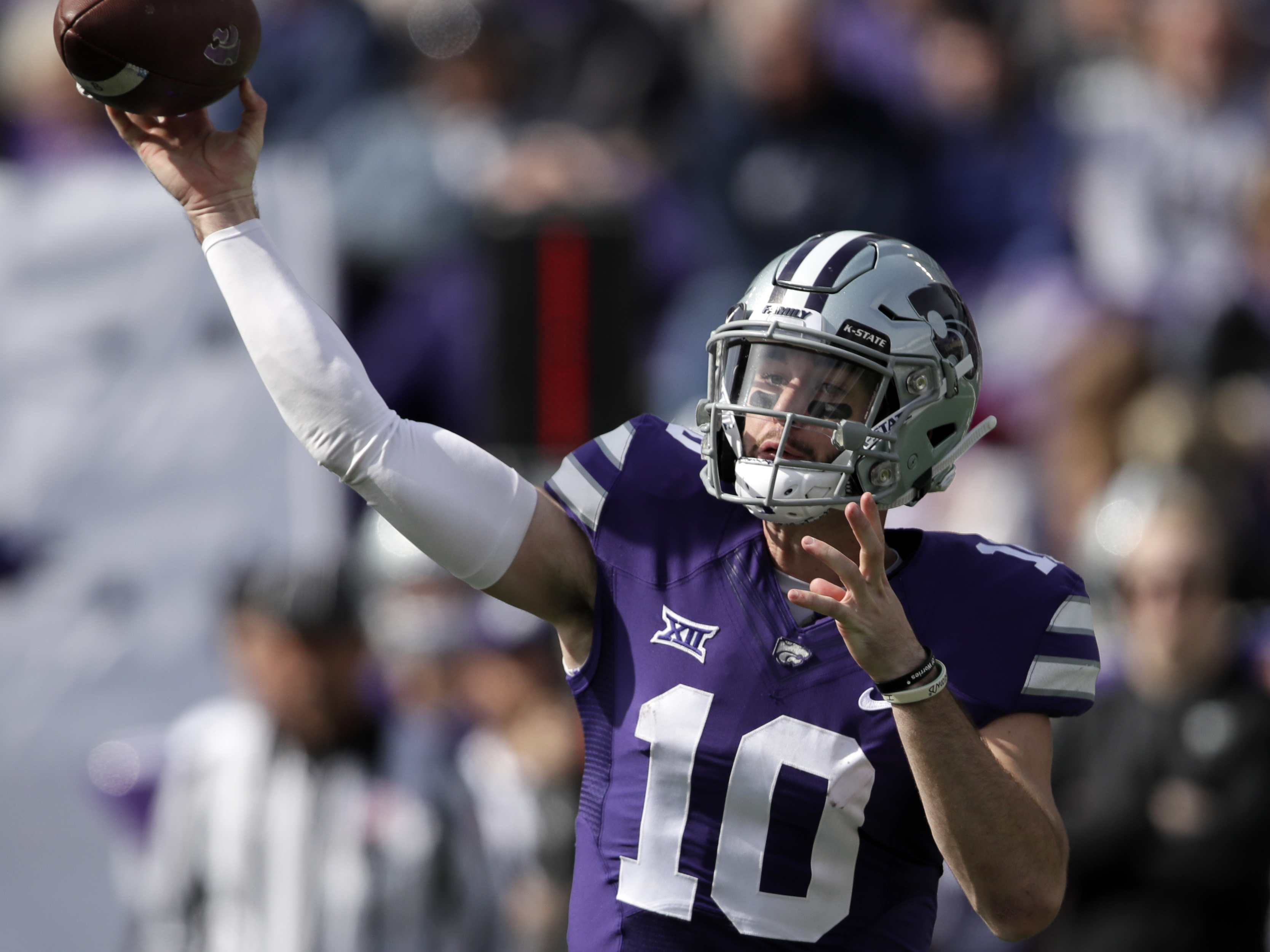 Texas Quarterbacks Press Conference: Sam Ehlinger, Shane Buechele battle  for Longhorn starting job - Barking Carnival