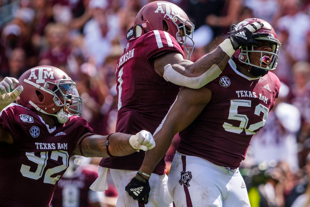 Justin Madubuike jumps from McKinney North to Texas A&M to