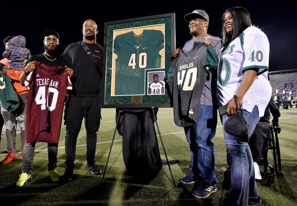 Denver Broncos news: DeSoto High School retires Von Miller's jersey