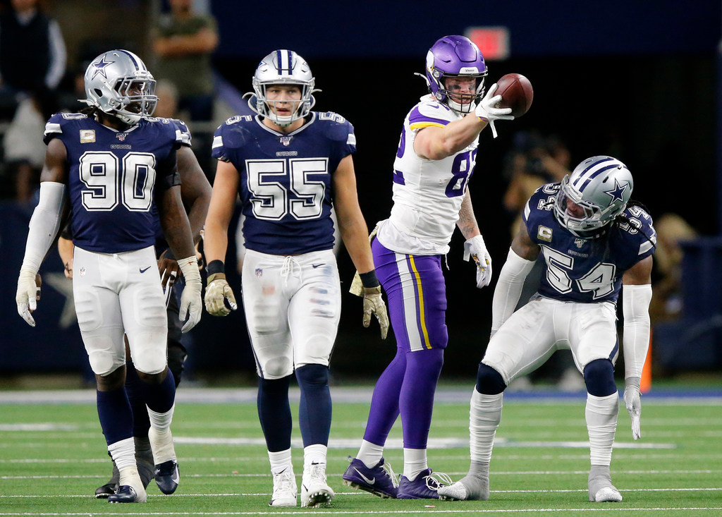 Cowboys-Vikings pregame photos: Jaylon Smith reps 'Hot Boyz